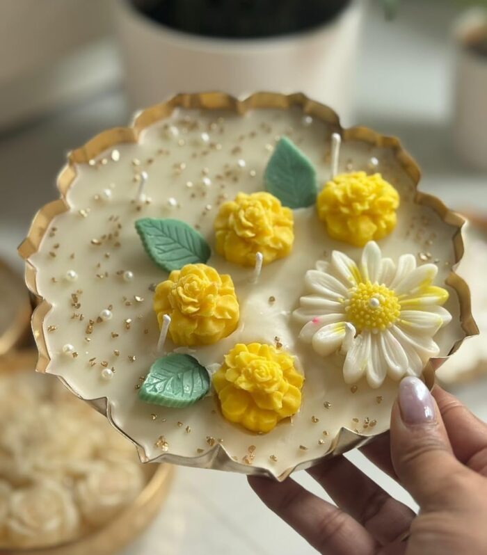 Yellow Rose and White Daisy Flower Design - 6.5 Inch